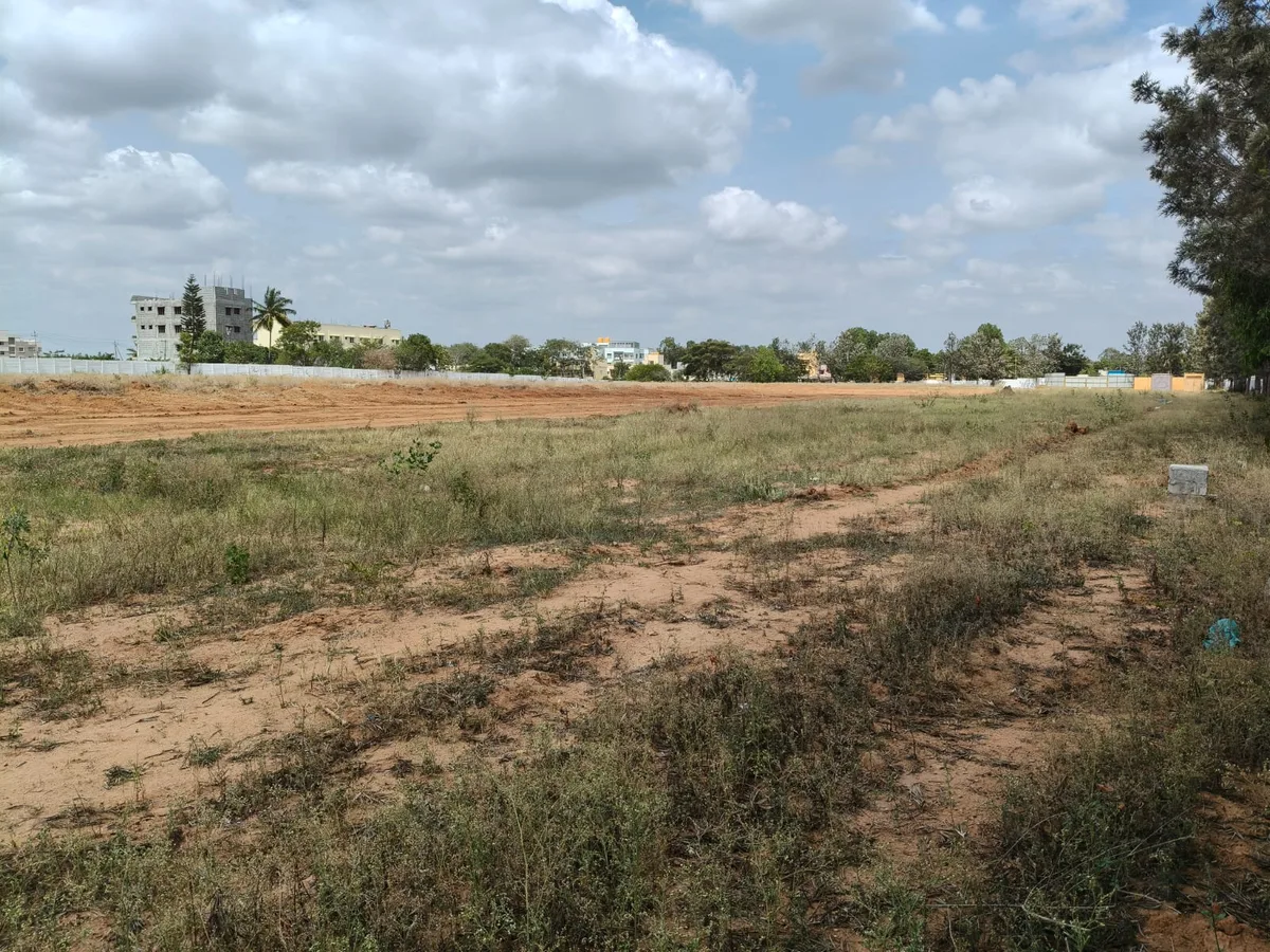 Prestige Garden Breeze site view, Sarjapur Road neighbourhood